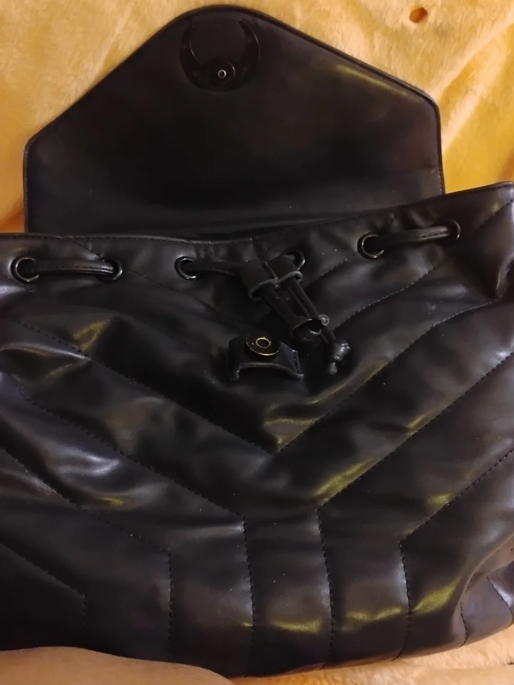 KIHLIST Black Quilted Bag - Black Vegan Leather.